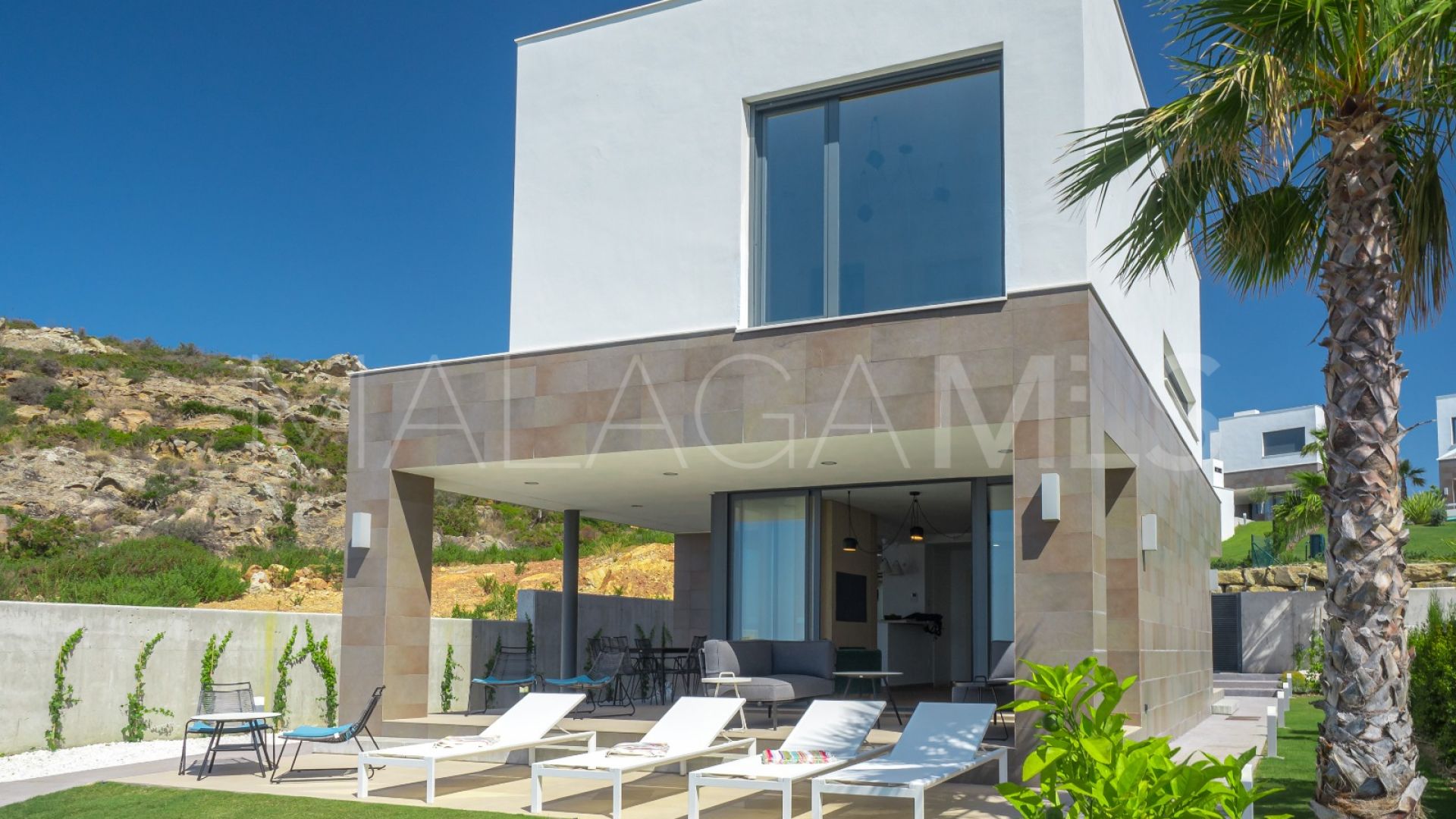 Villa with 4 bedrooms for sale in Manilva
