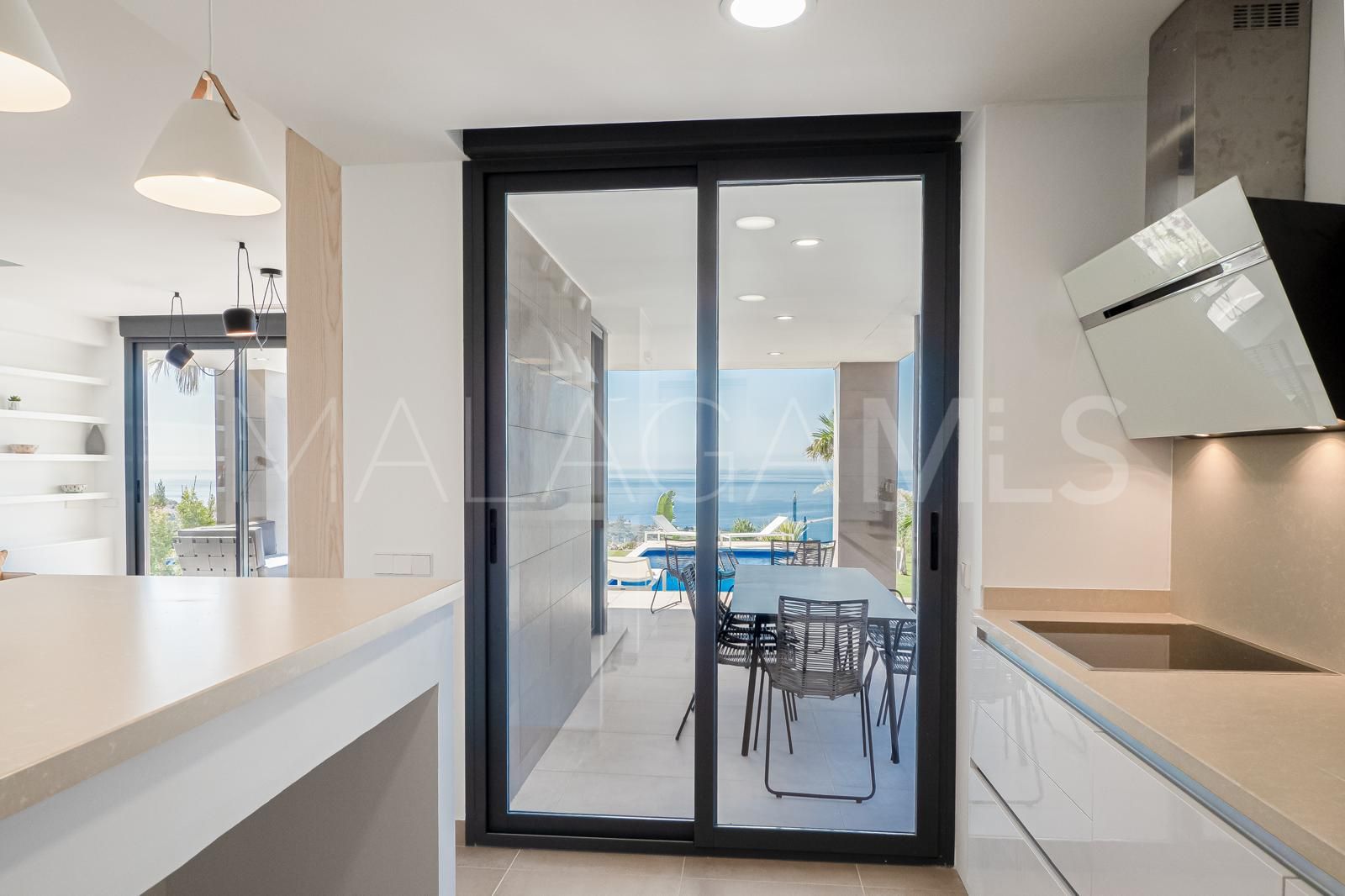 Villa with 4 bedrooms for sale in Manilva