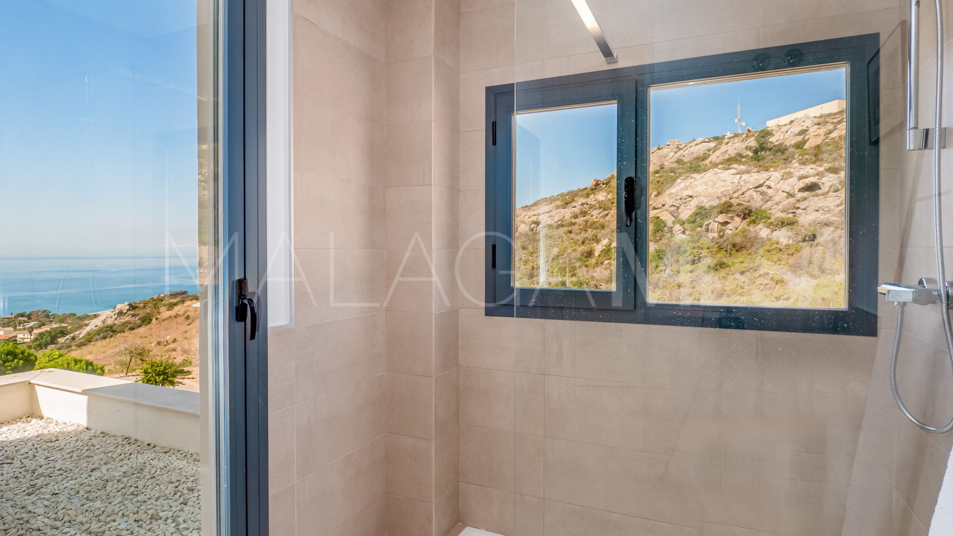 Villa with 4 bedrooms for sale in Manilva