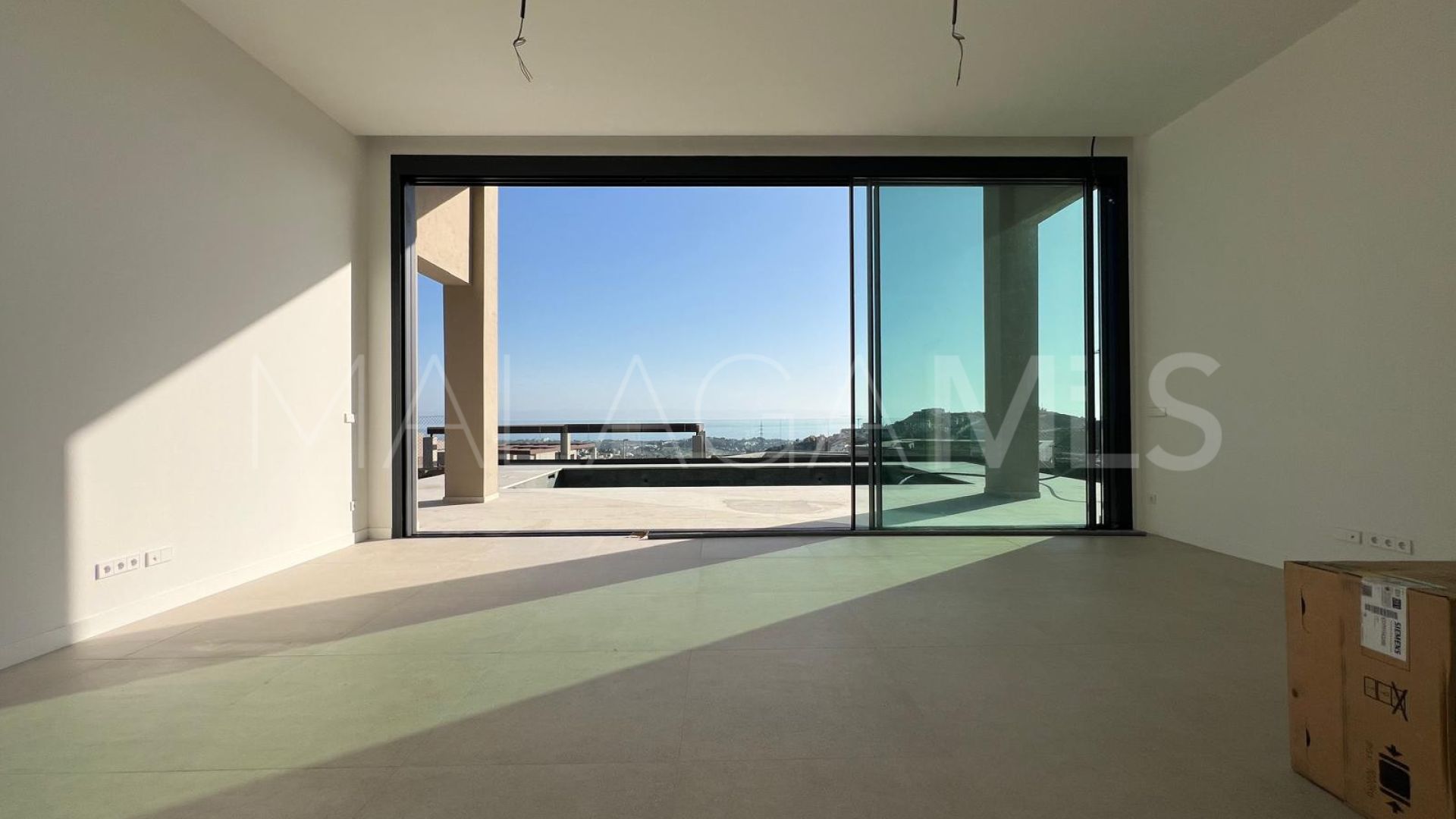 Villa for sale in Benahavis