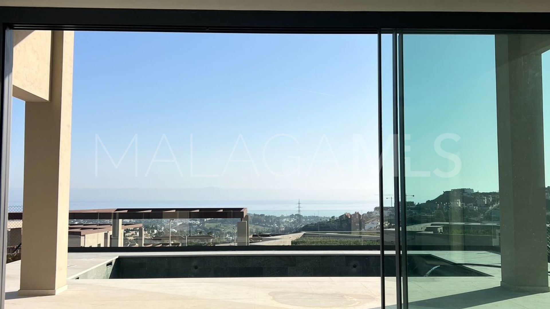 Villa for sale in Benahavis