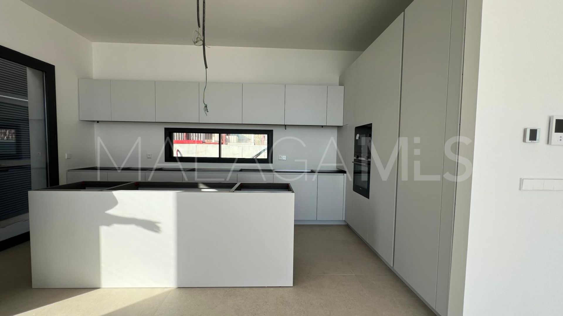 Se vende villa with 3 bedrooms in Marbella