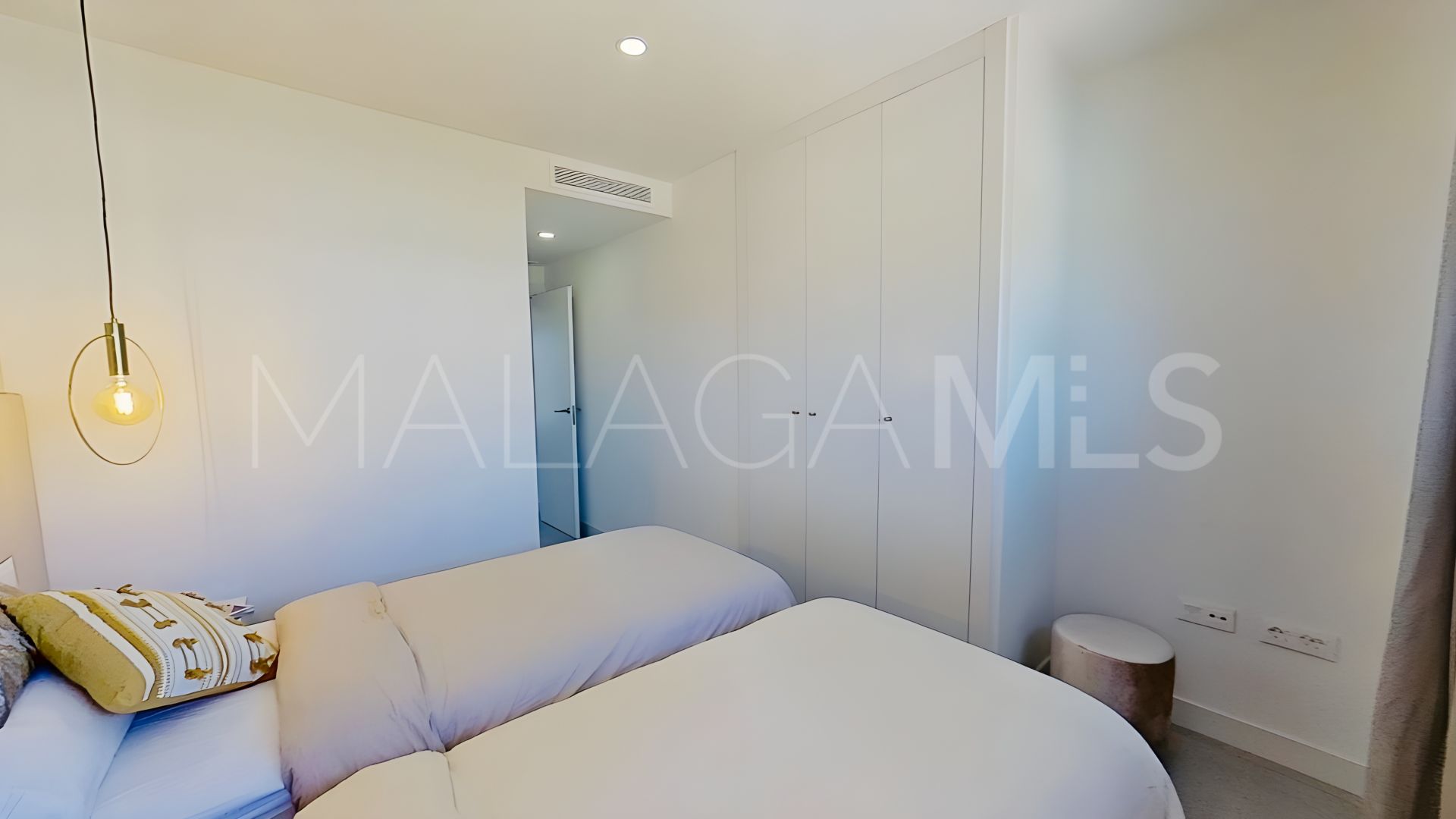 Ático for sale with 3 bedrooms in Estepona