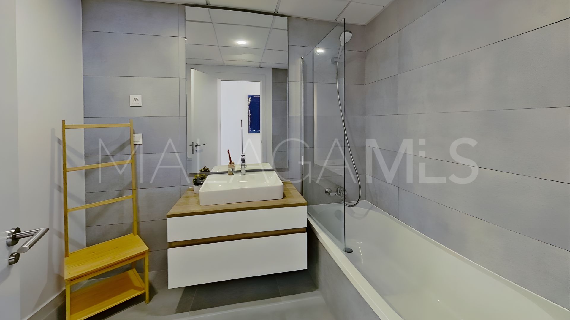 Ático for sale with 3 bedrooms in Estepona
