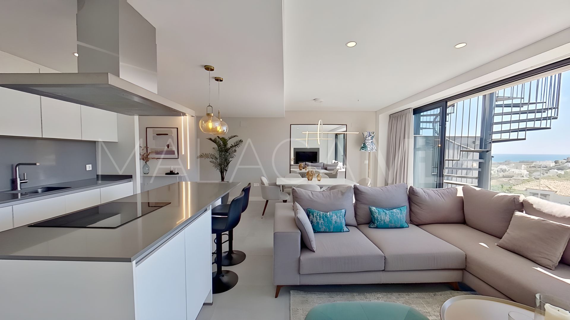 Ático for sale with 3 bedrooms in Estepona