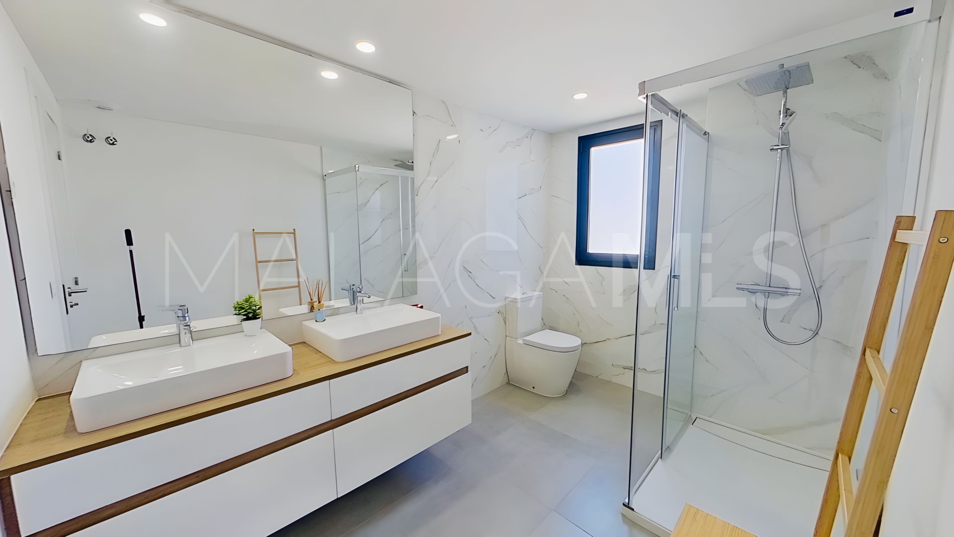 Ático for sale with 3 bedrooms in Estepona