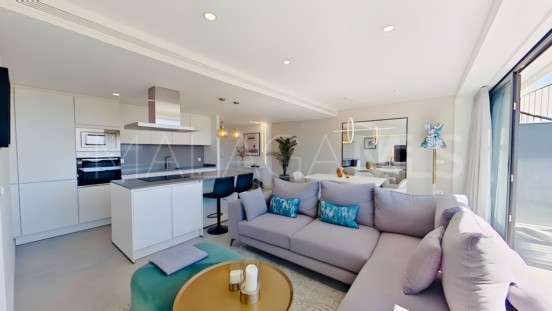 Ático for sale with 3 bedrooms in Estepona
