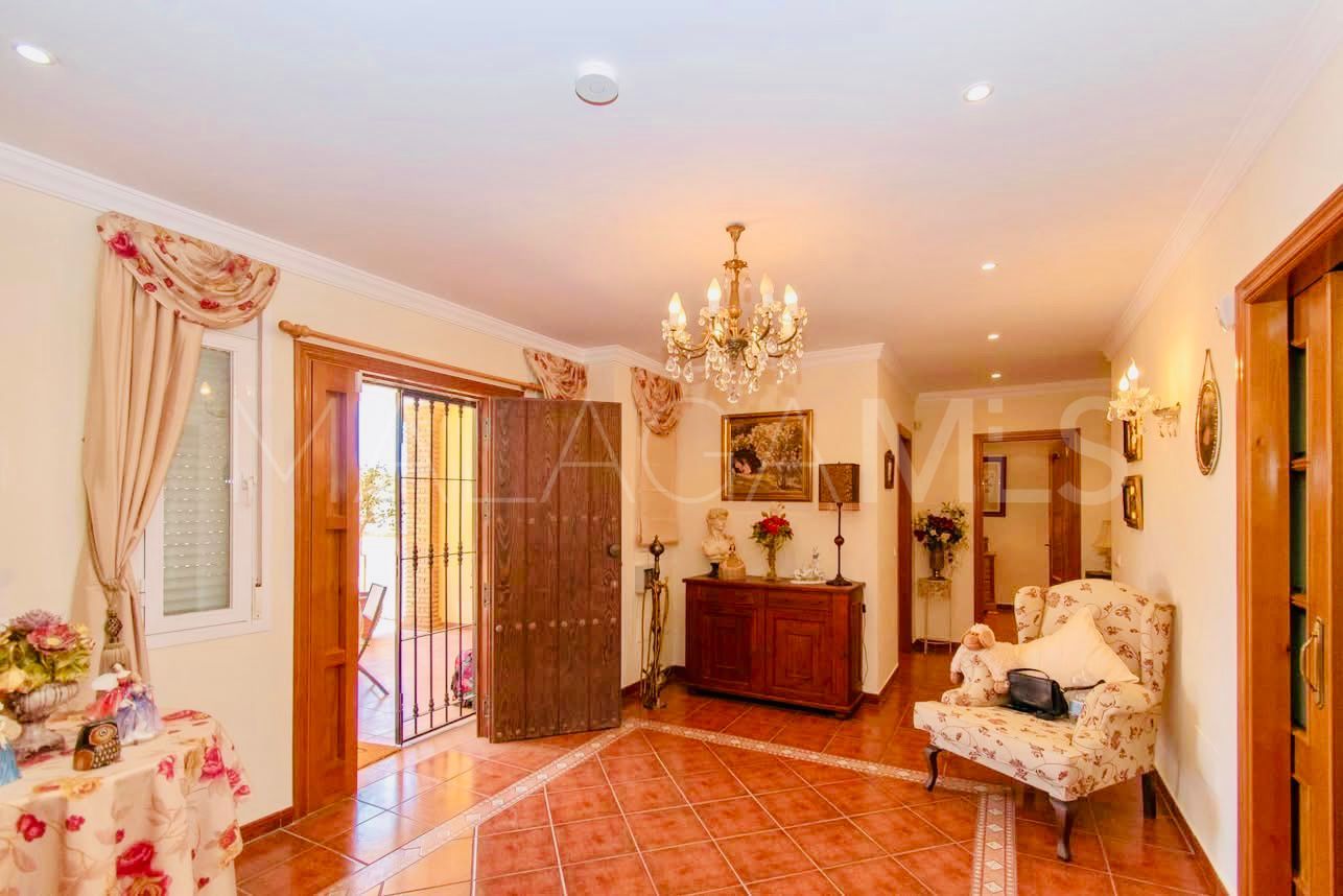 Villa for sale in Cala de Mijas