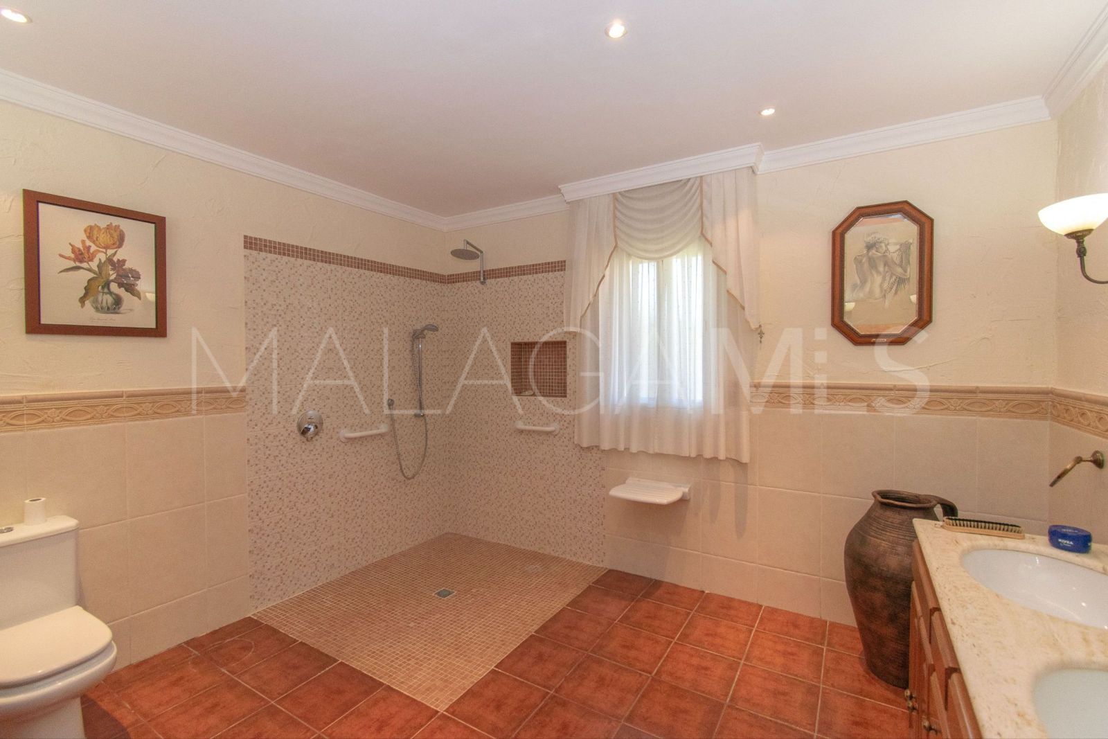 Villa for sale in Cala de Mijas