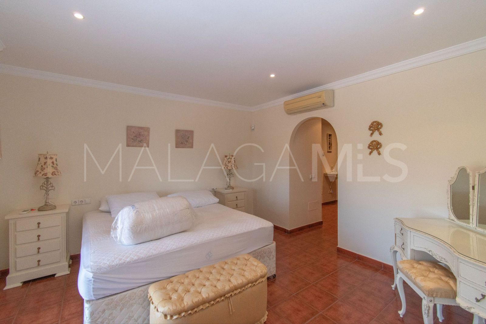 Villa for sale in Cala de Mijas