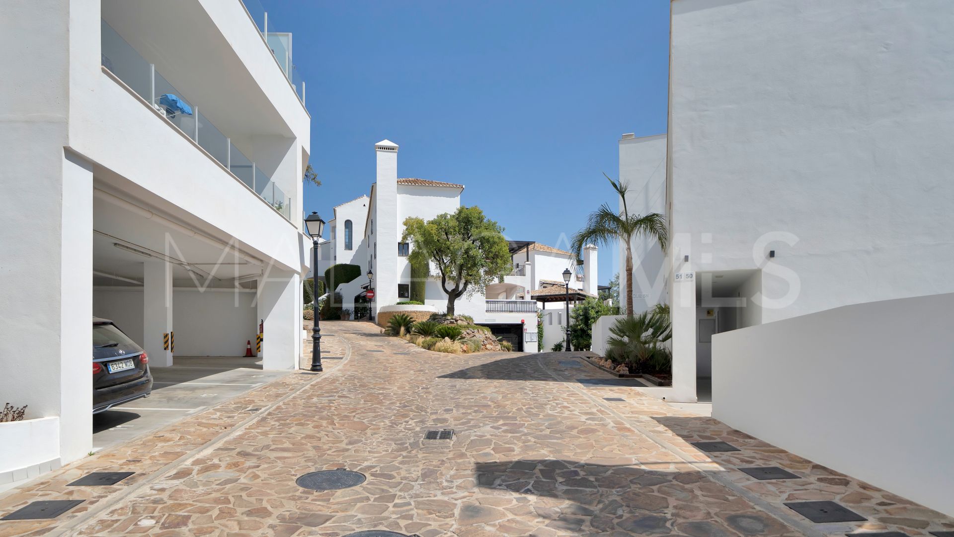 Duplex with 3 bedrooms for sale in Marbella