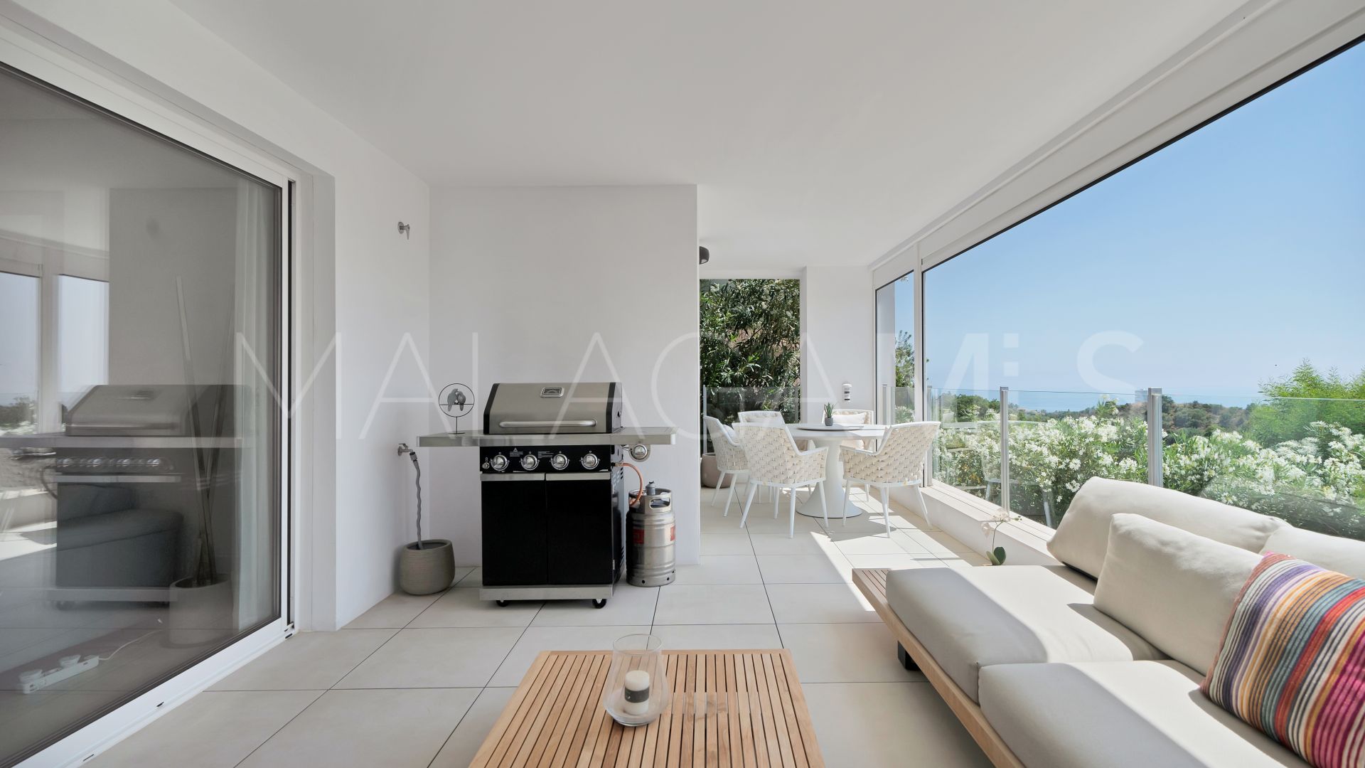 Duplex with 3 bedrooms for sale in Marbella