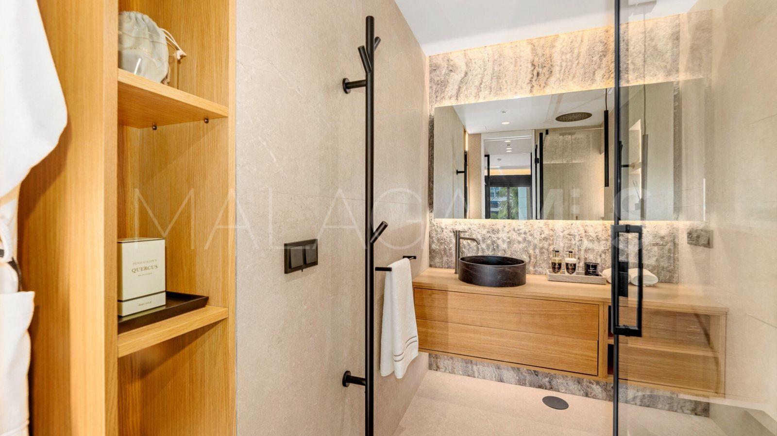For sale 2 bedrooms apartment in Nueva Andalucia
