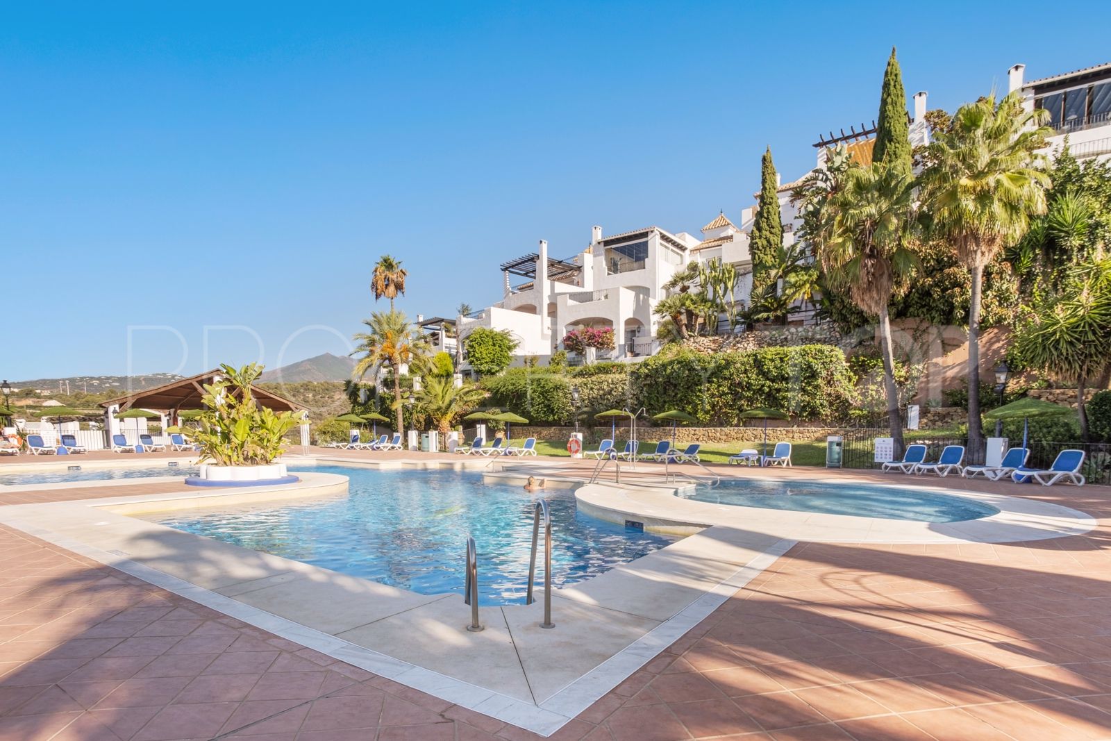 Comprar duplex en Marbella Golden Mile de 3 dormitorios