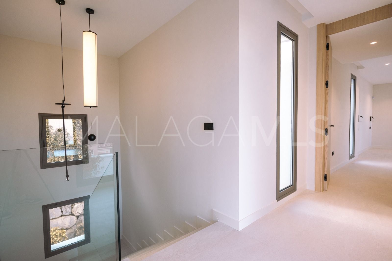 Villa for sale in Estepona
