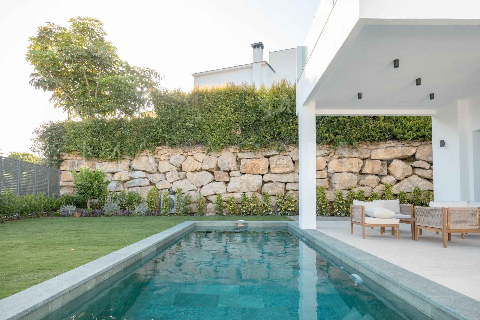 Villa for sale in Estepona