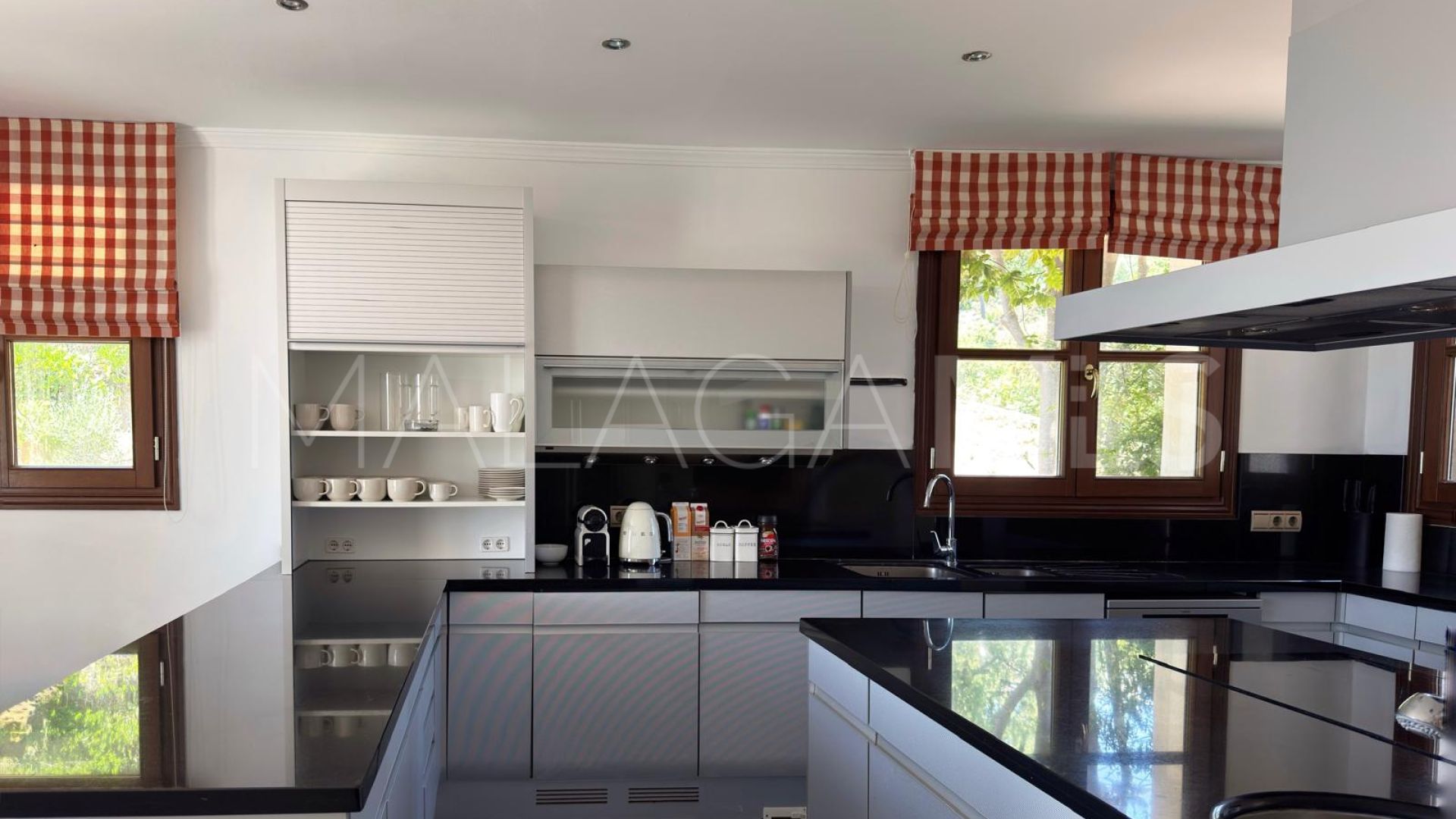 Villa for sale in La Zagaleta