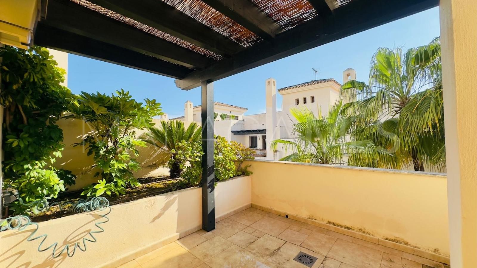 Tvåvåningslägenhet for sale in Nueva Andalucia