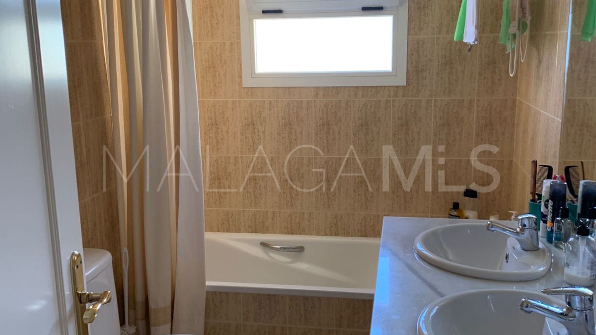 Apartamento for sale with 2 bedrooms in Calahonda