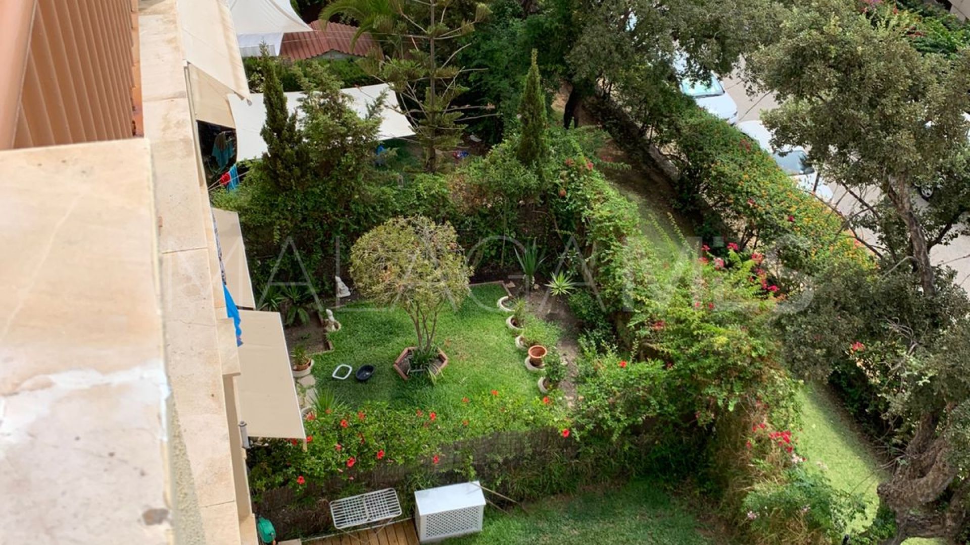 Apartamento for sale with 2 bedrooms in Calahonda