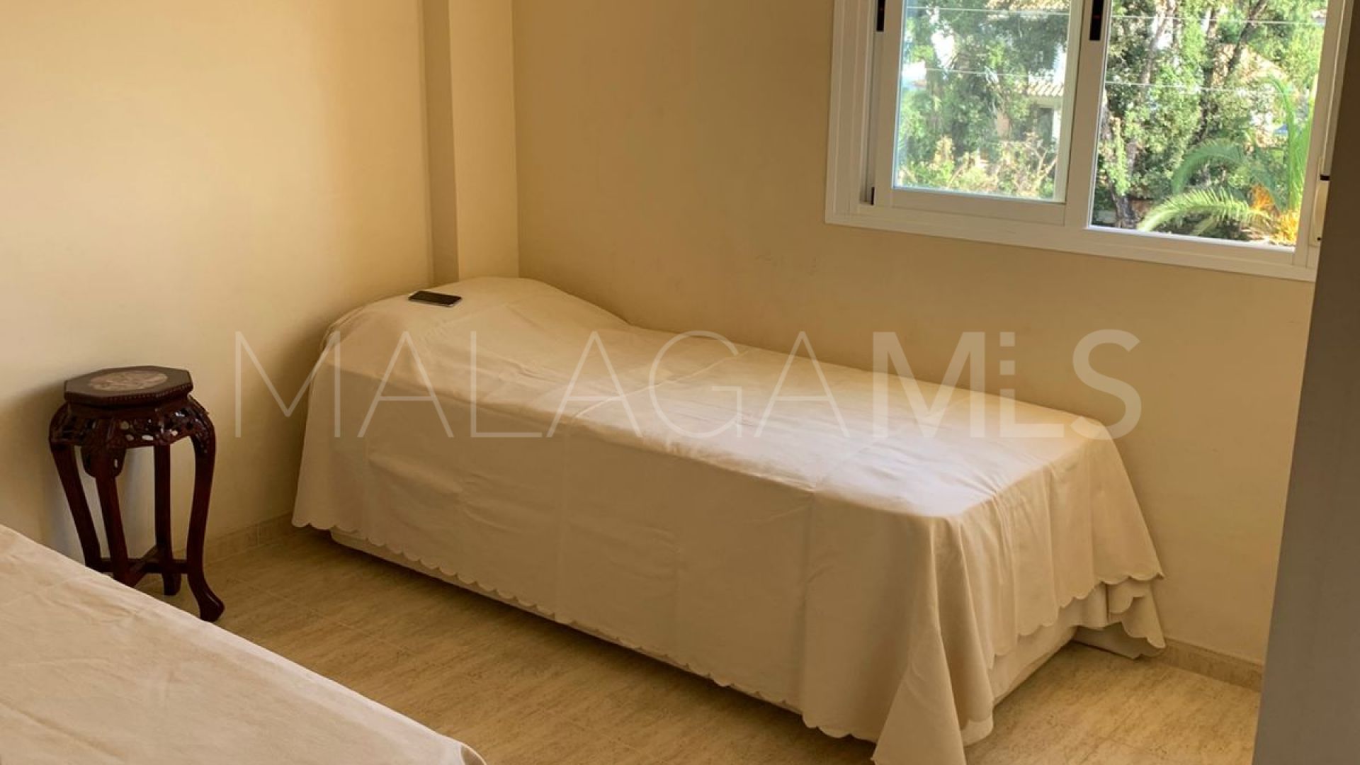Apartamento for sale with 2 bedrooms in Calahonda