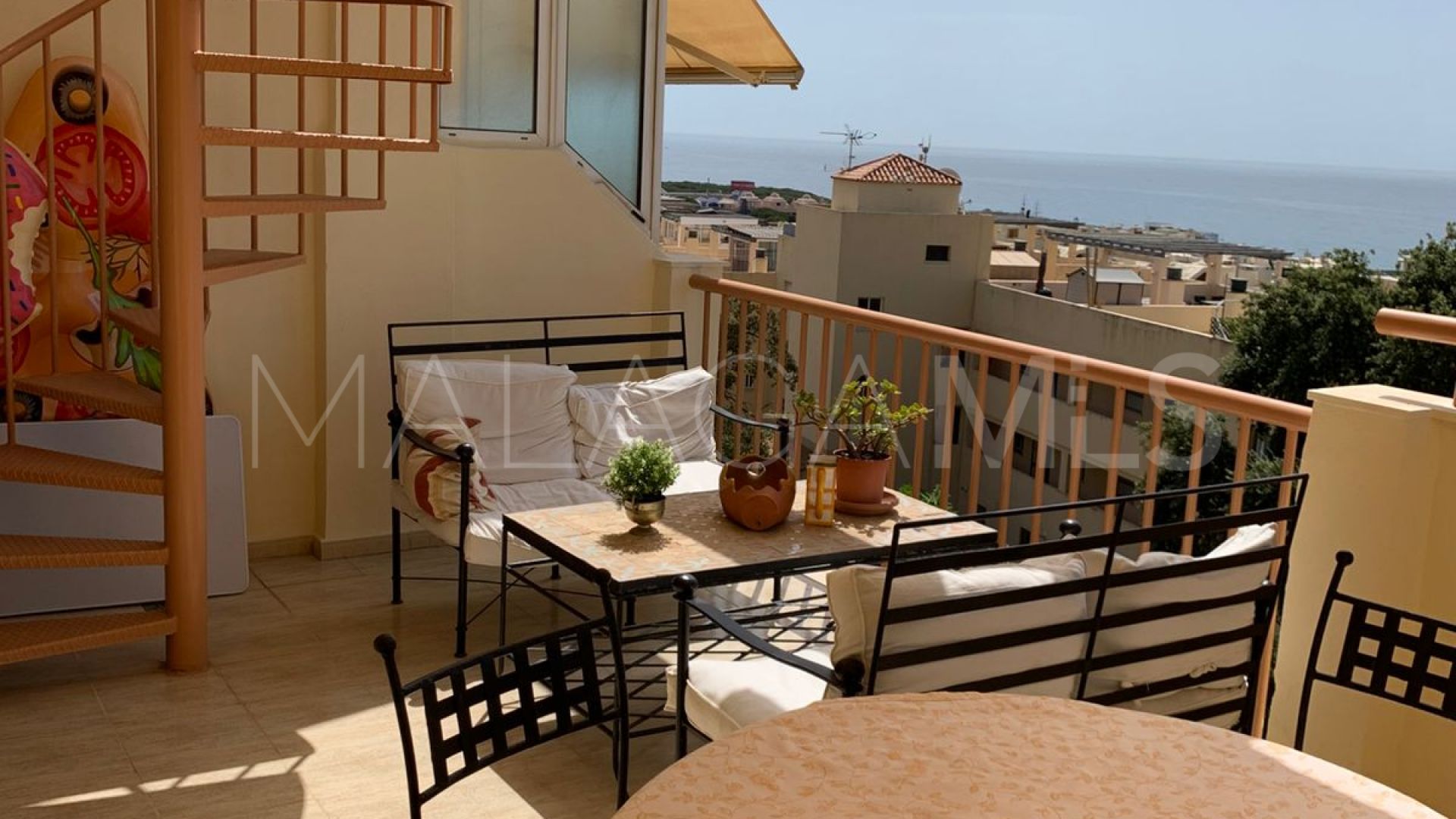 Apartamento for sale with 2 bedrooms in Calahonda