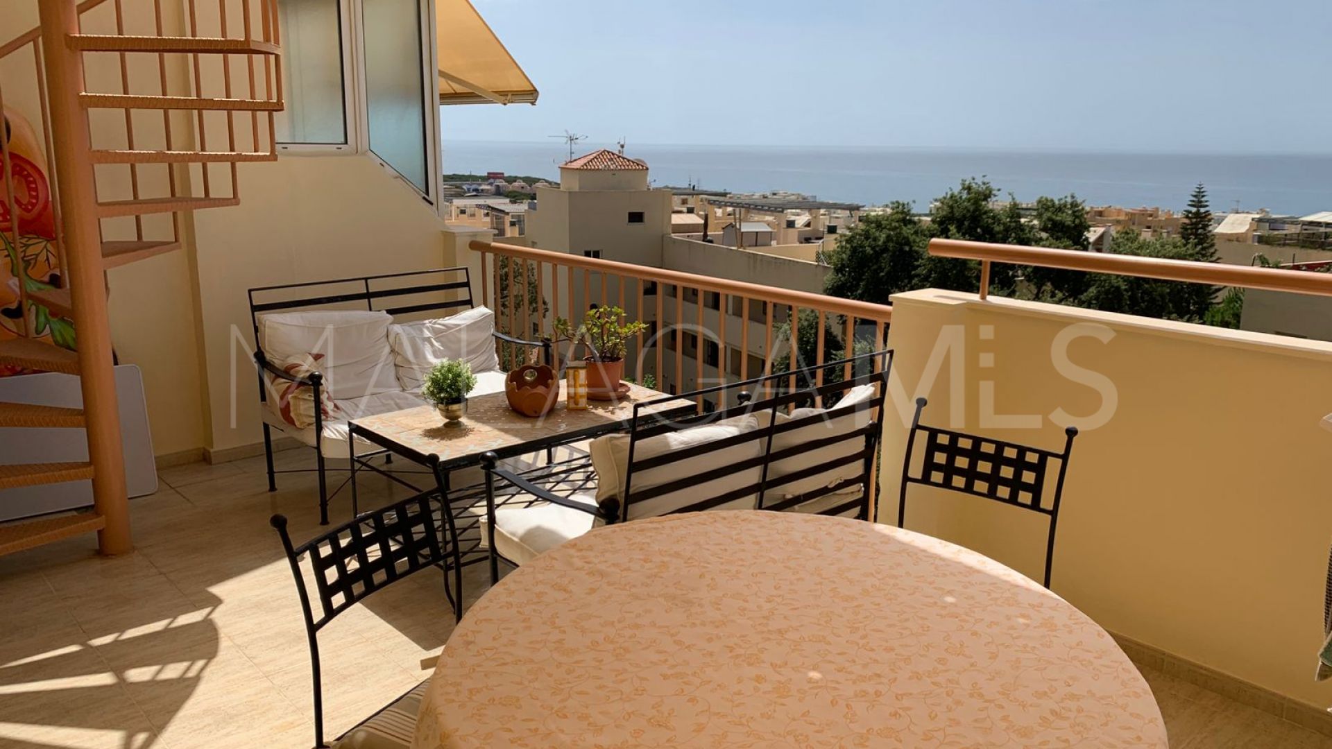 Apartamento for sale with 2 bedrooms in Calahonda