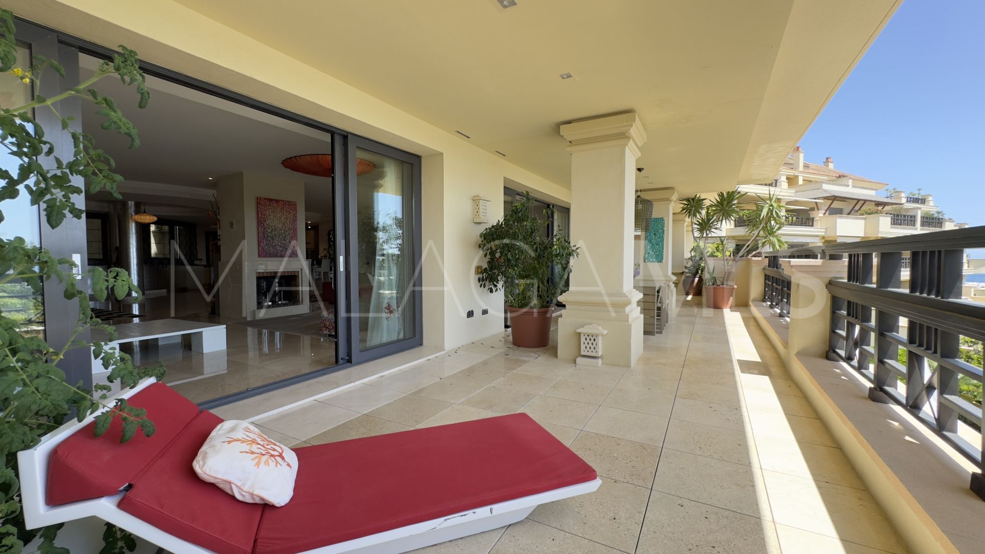 Apartment with 3 bedrooms for sale in Laguna de Banus