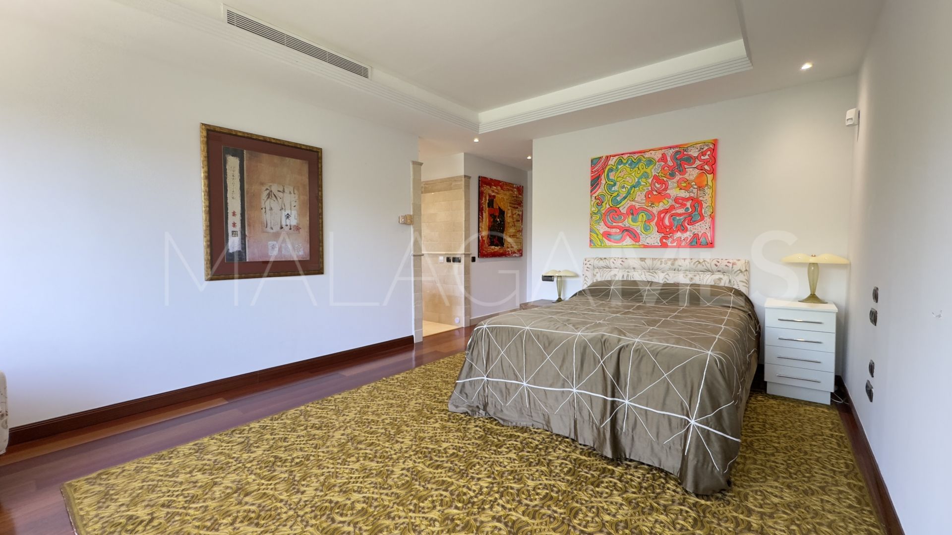 Apartment with 3 bedrooms for sale in Laguna de Banus