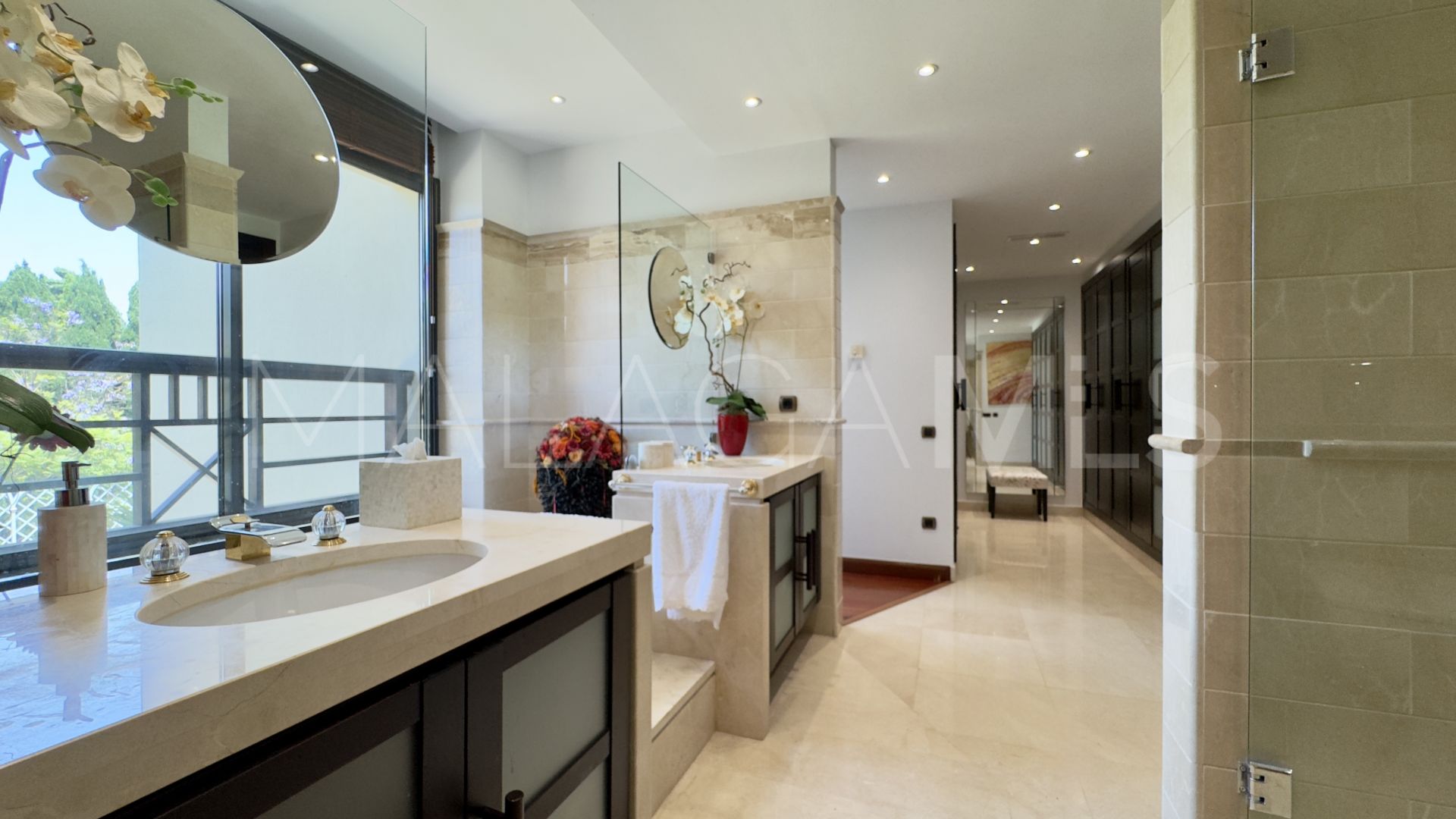 Apartment with 3 bedrooms for sale in Laguna de Banus