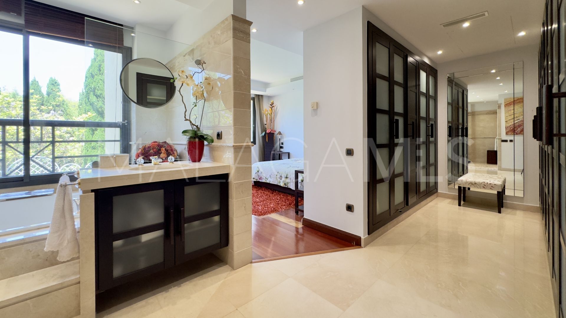 Apartment with 3 bedrooms for sale in Laguna de Banus