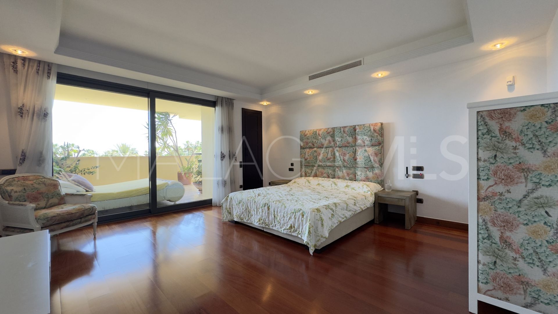 Apartment with 3 bedrooms for sale in Laguna de Banus