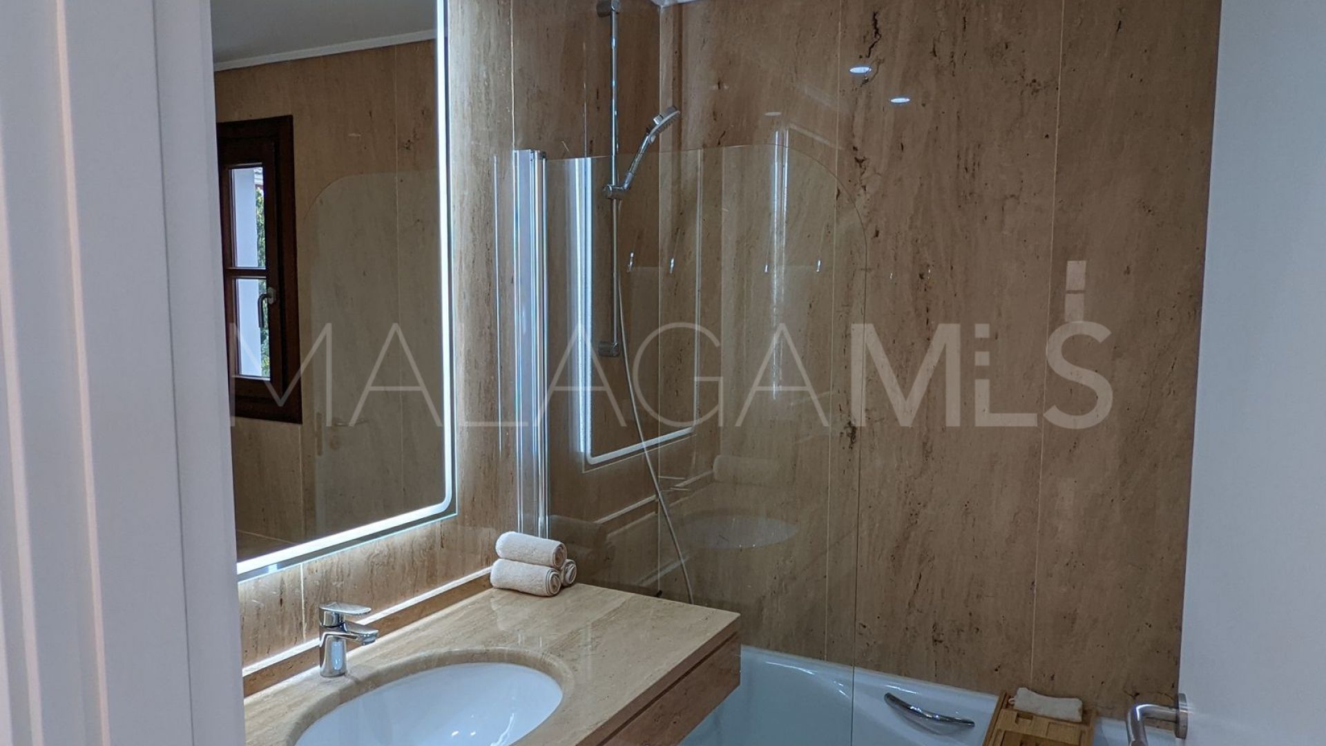 Villa for sale in Nagüeles