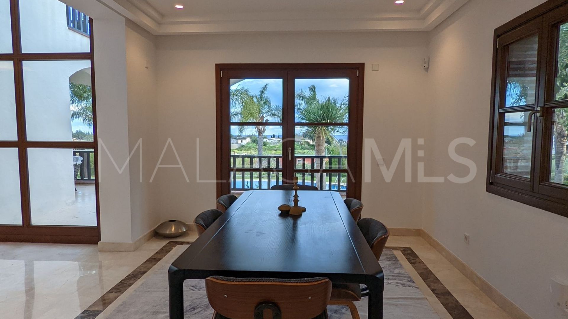 Villa for sale in Nagüeles