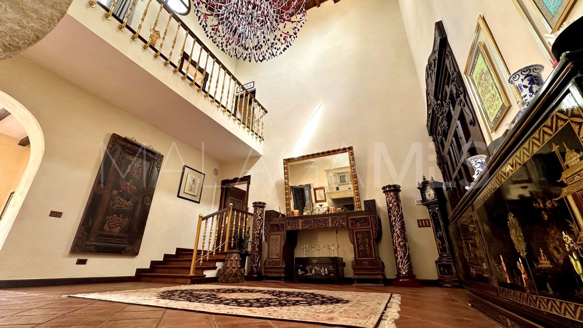 Herrenhaus for sale in Las Chapas