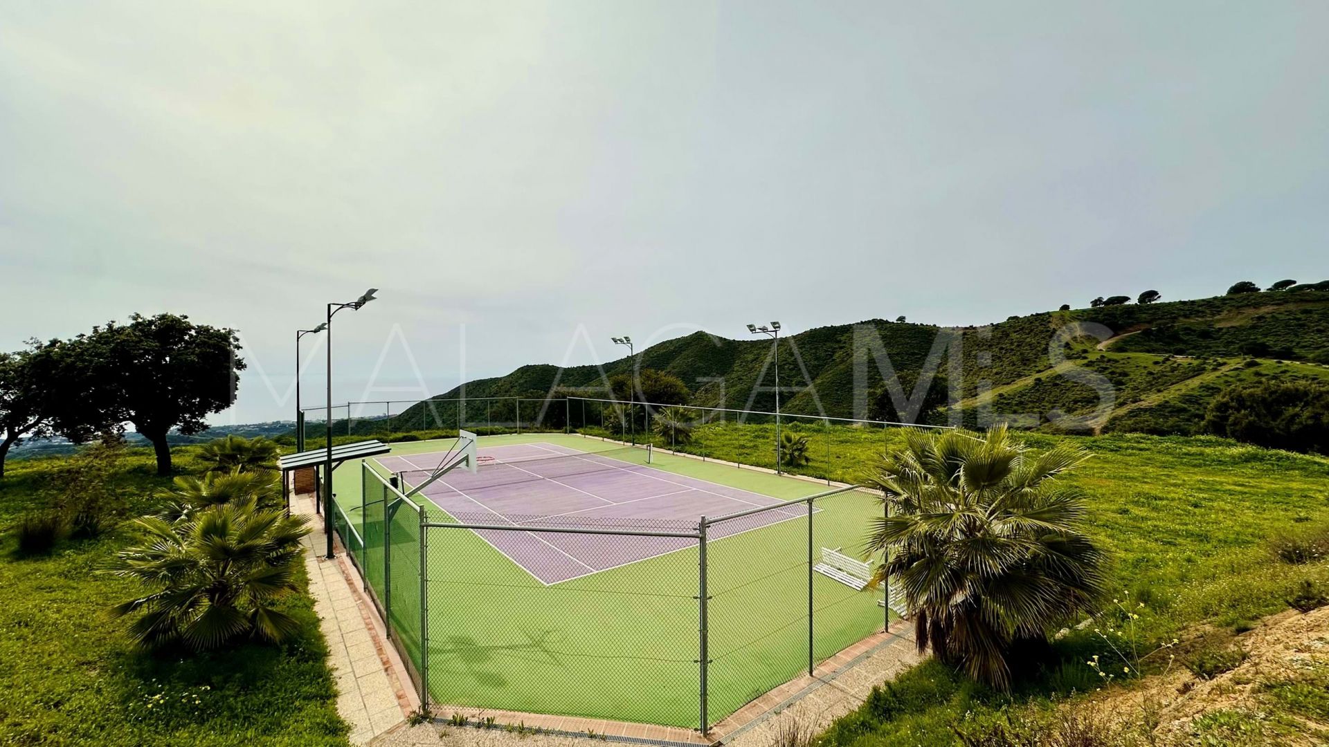 Herrenhaus for sale in Las Chapas