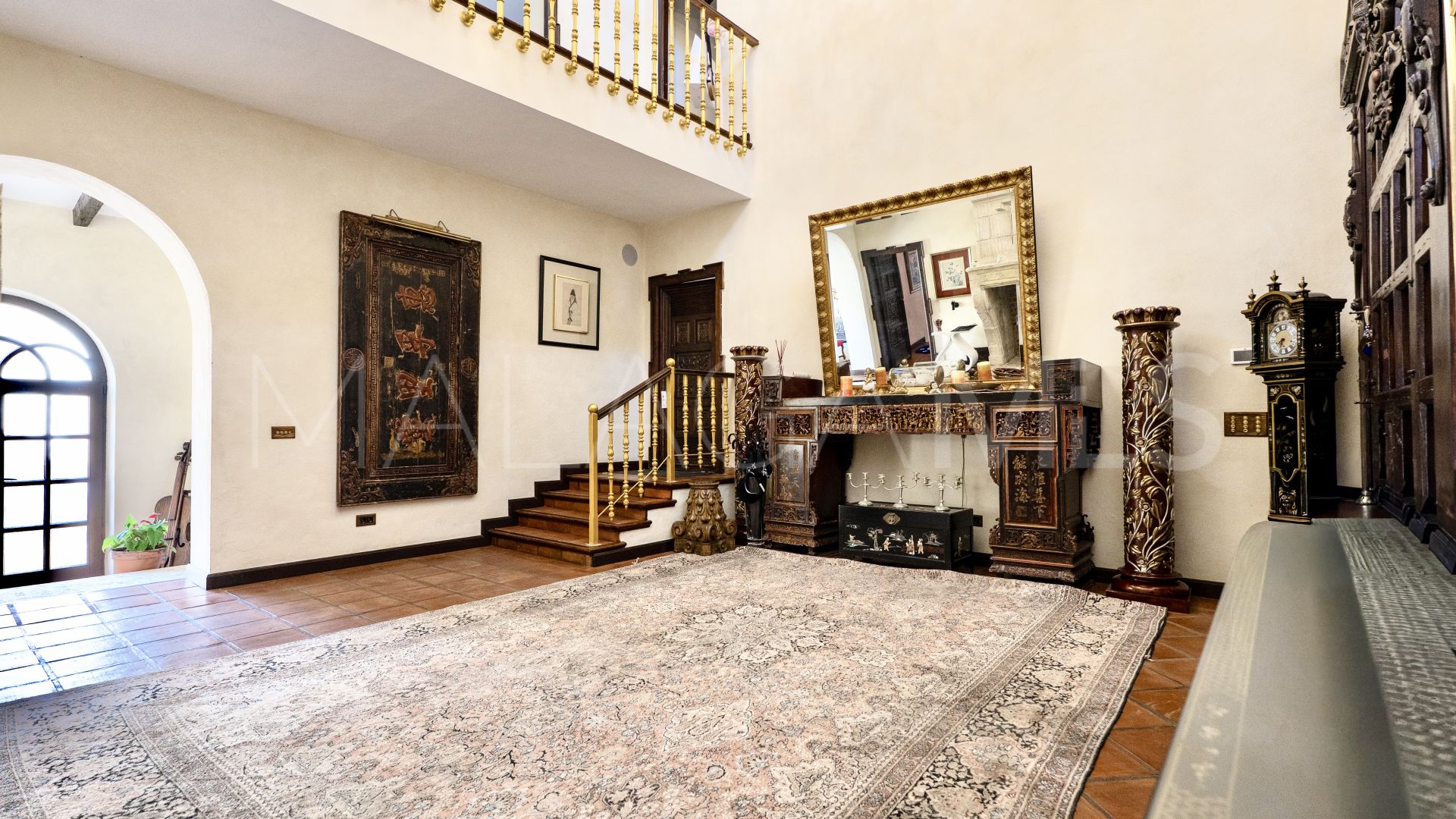 Villa for sale in La Mairena