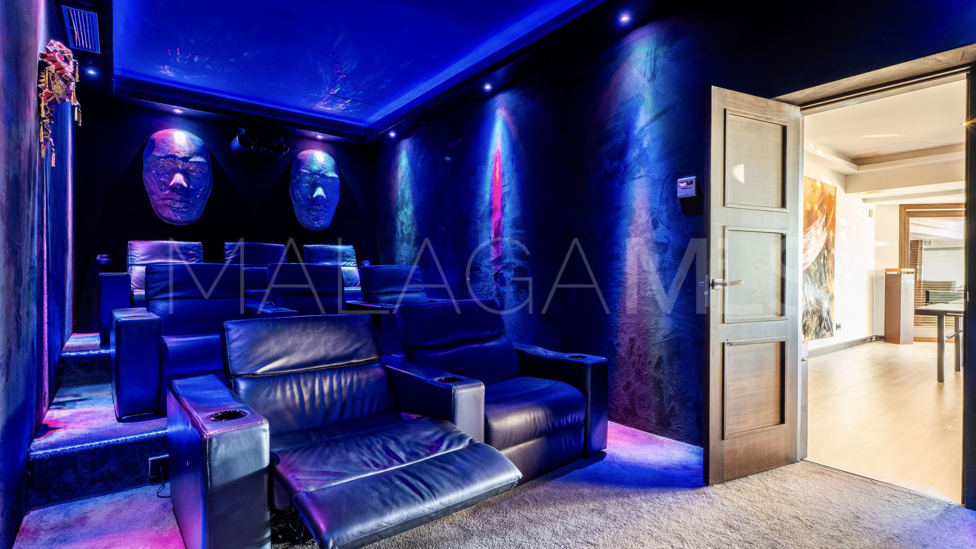 Villa for sale in La Mairena