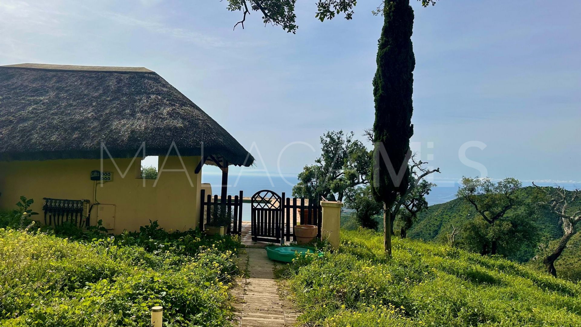 Herrenhaus for sale in Las Chapas