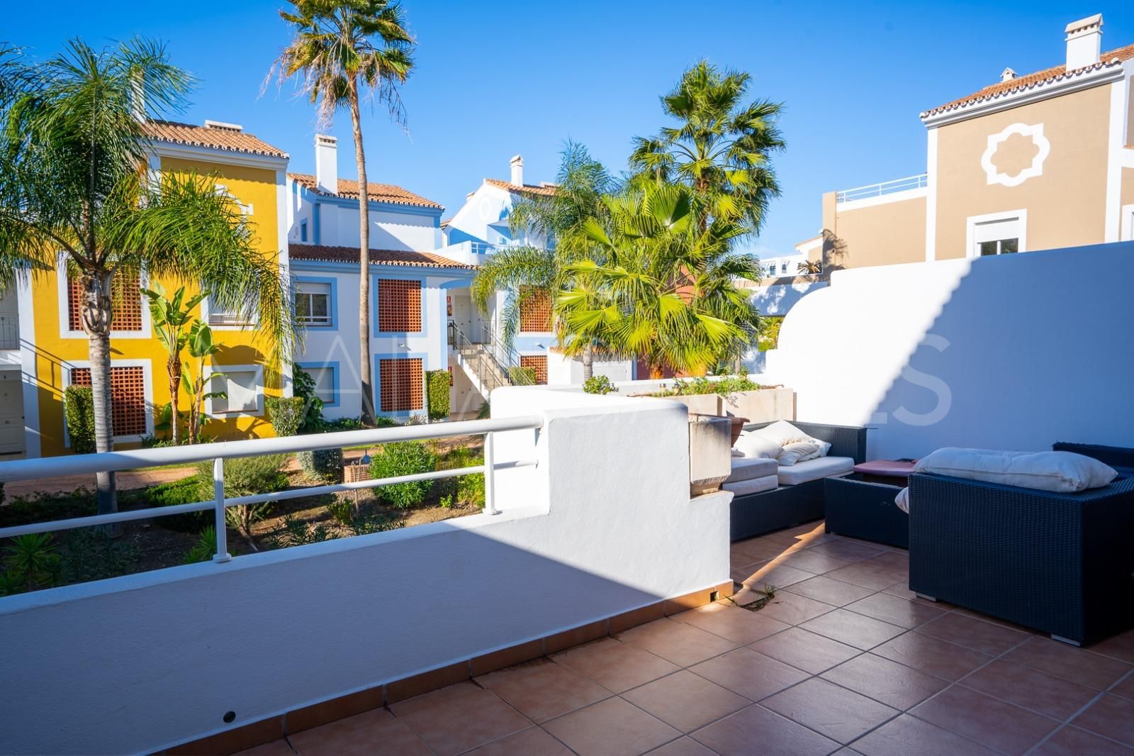 Duplex for sale in Estepona
