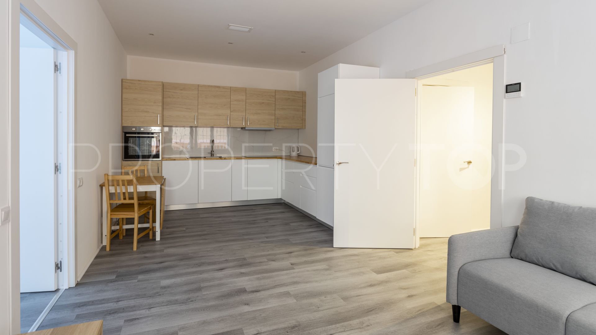 Apartamento planta baja en venta con 2 dormitorios en Fuengirola Centro