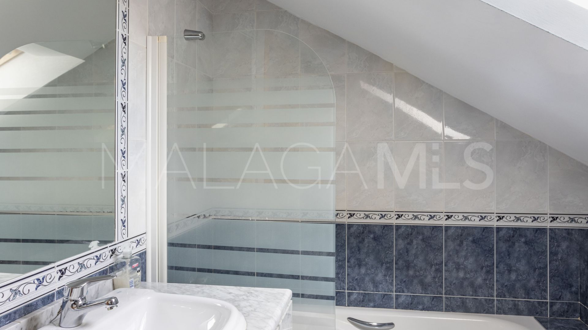 Maison de ville for sale in Marbella