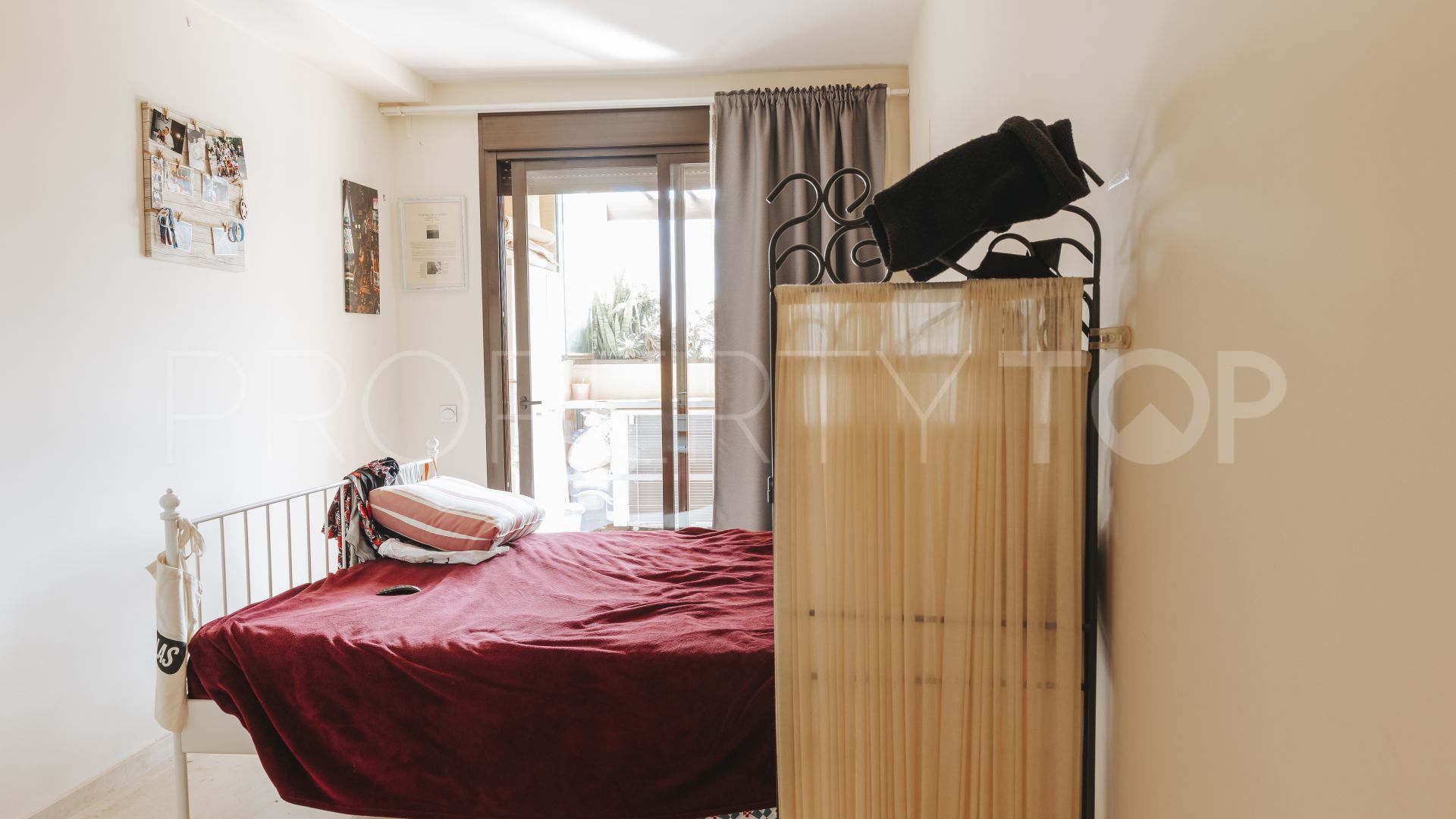 Comprar apartamento con 2 dormitorios en Cala de Mijas