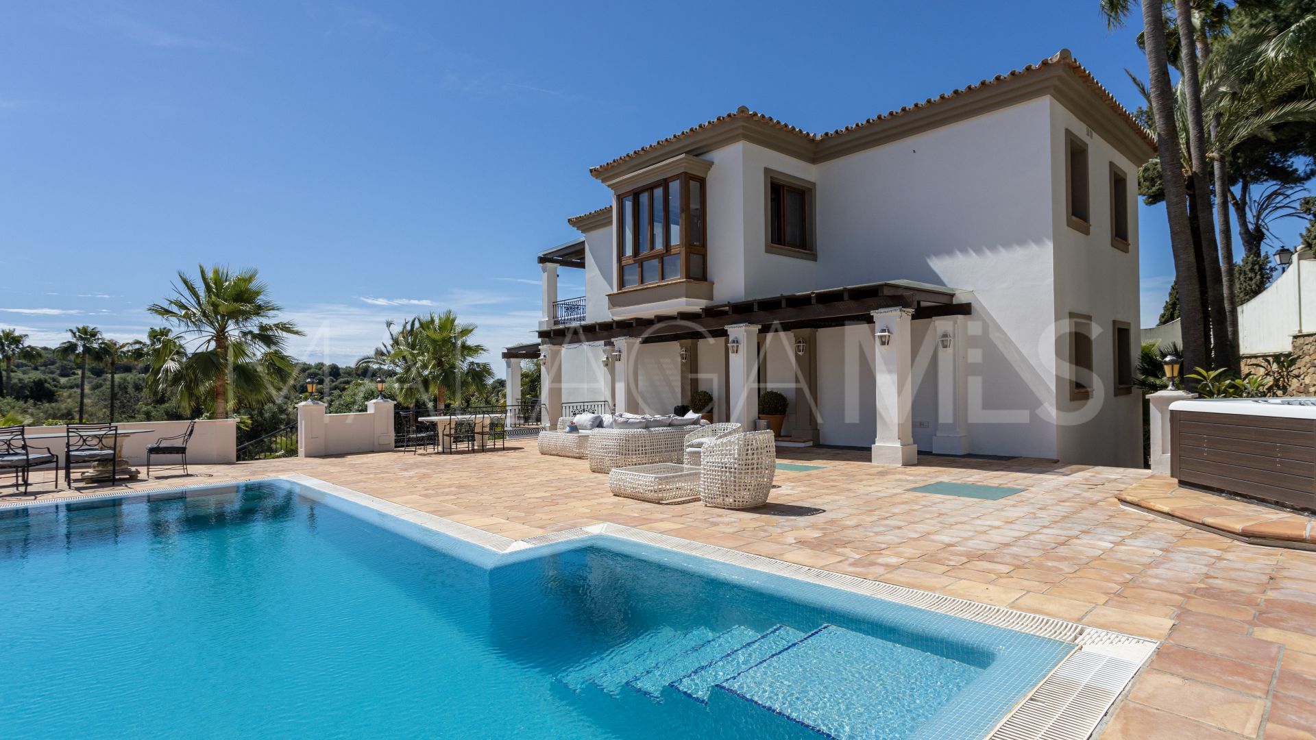 Villa for sale in El Paraiso