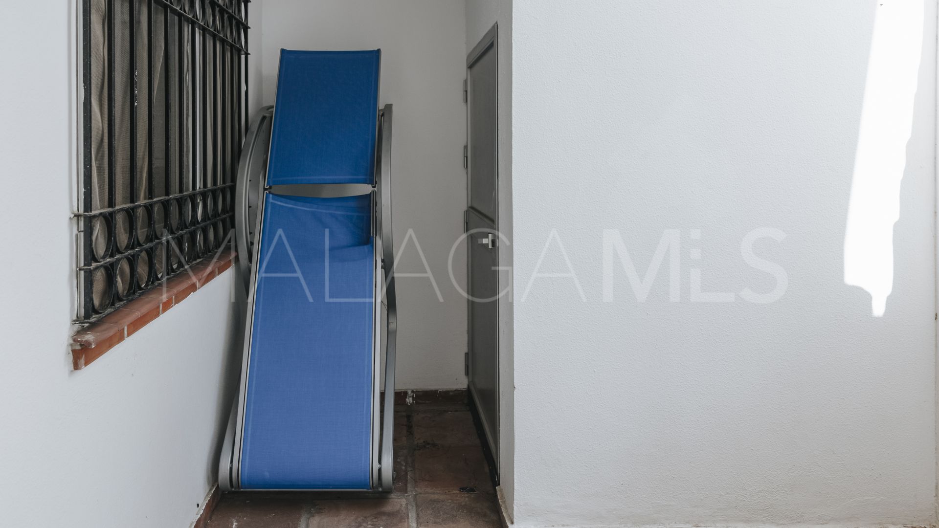 Ground floor apartment for sale in Miraflores with 2 bedrooms