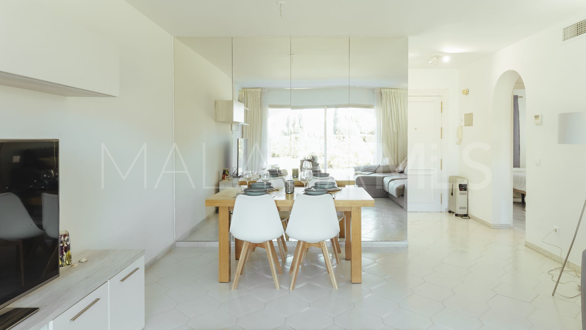 Apartamento planta baja for sale in Miraflores with 2 bedrooms