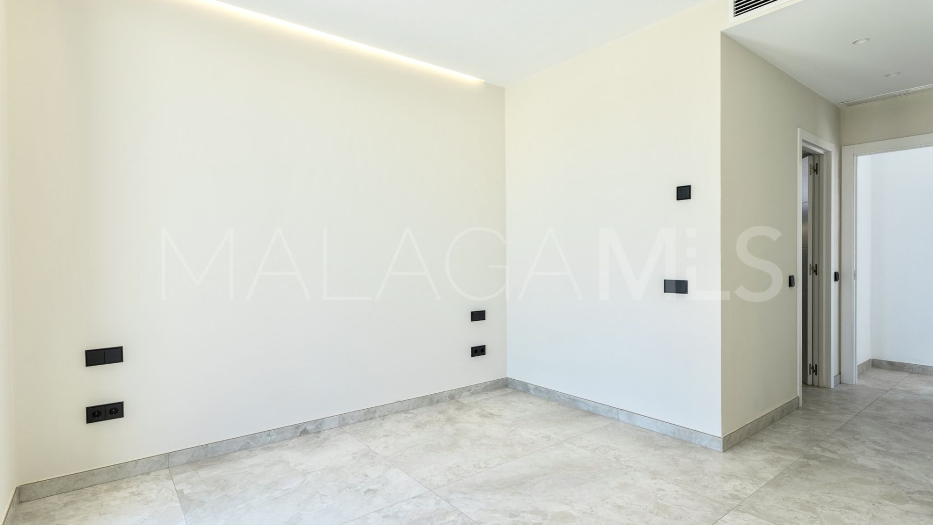 Villa for sale in Sierrezuela