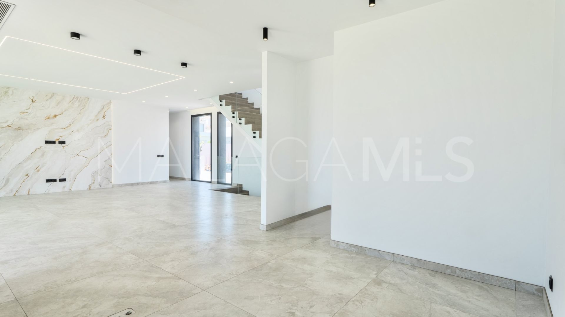 Villa for sale in Sierrezuela