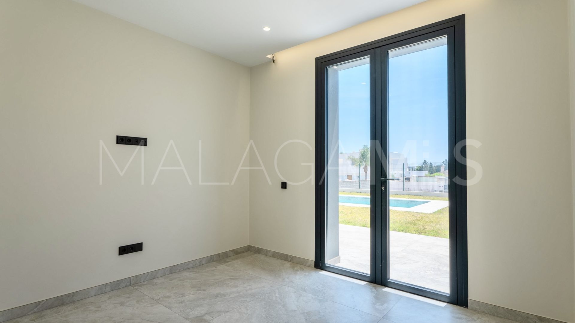 Villa for sale in Sierrezuela