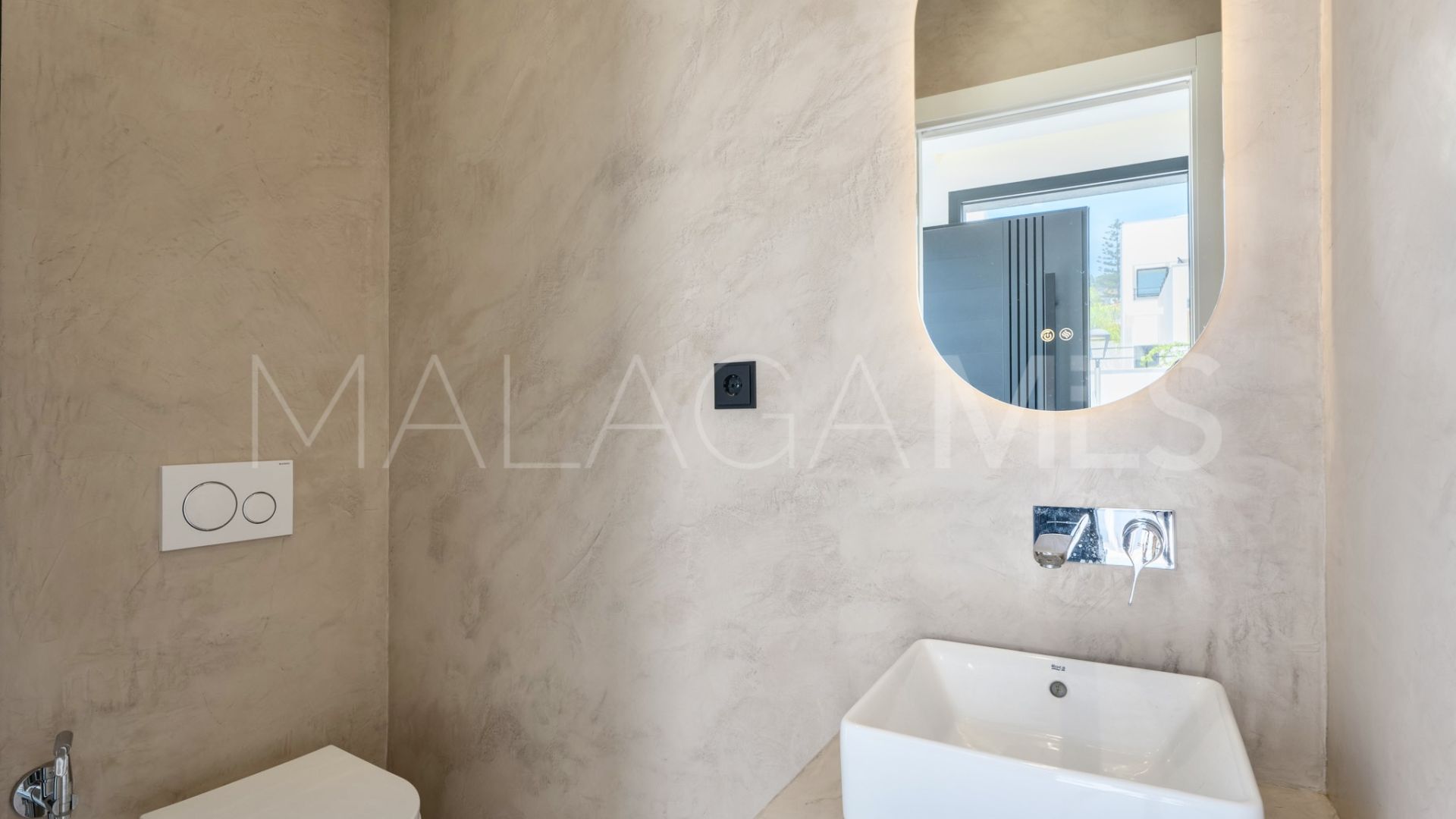 Villa for sale in Sierrezuela